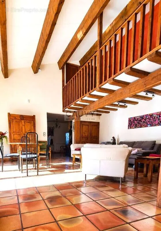 Elutuba - Languedoc Villa with Pool in Agde
