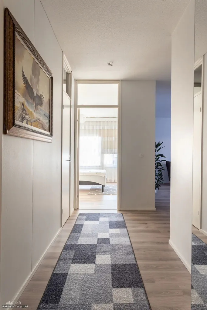 Hallway - Spacious Apartment with Balcony in Vantaa