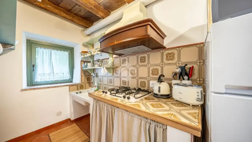 Cuisine - Restored Rustico with Garden in Serramazzoni