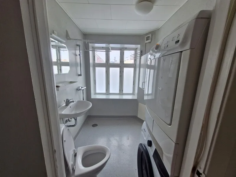 Bagni - Three-Room Apartment in Central Kolding