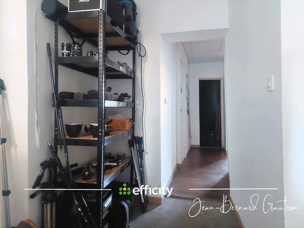 Buanderie - Appartement de Charme avec Locataire au Centre de Guingamp