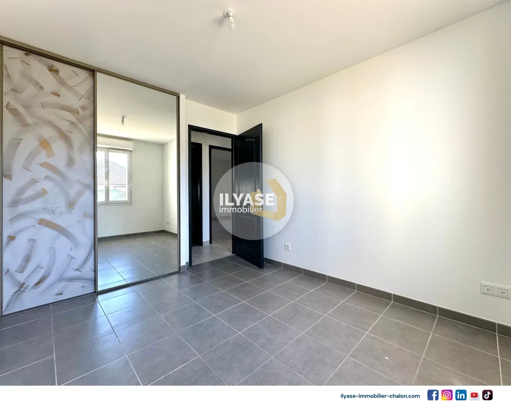 Pièces - Maison avec Terrasse et Garage à Champforgeuil