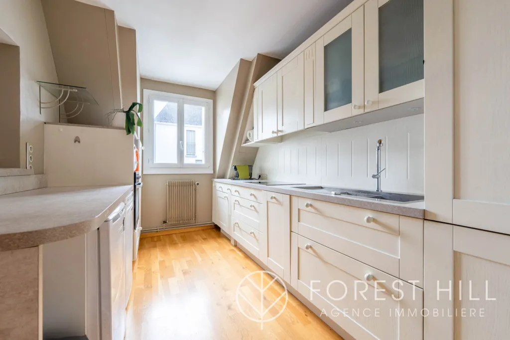 Köök - T4 Apartment, Last Floor, Old Tours