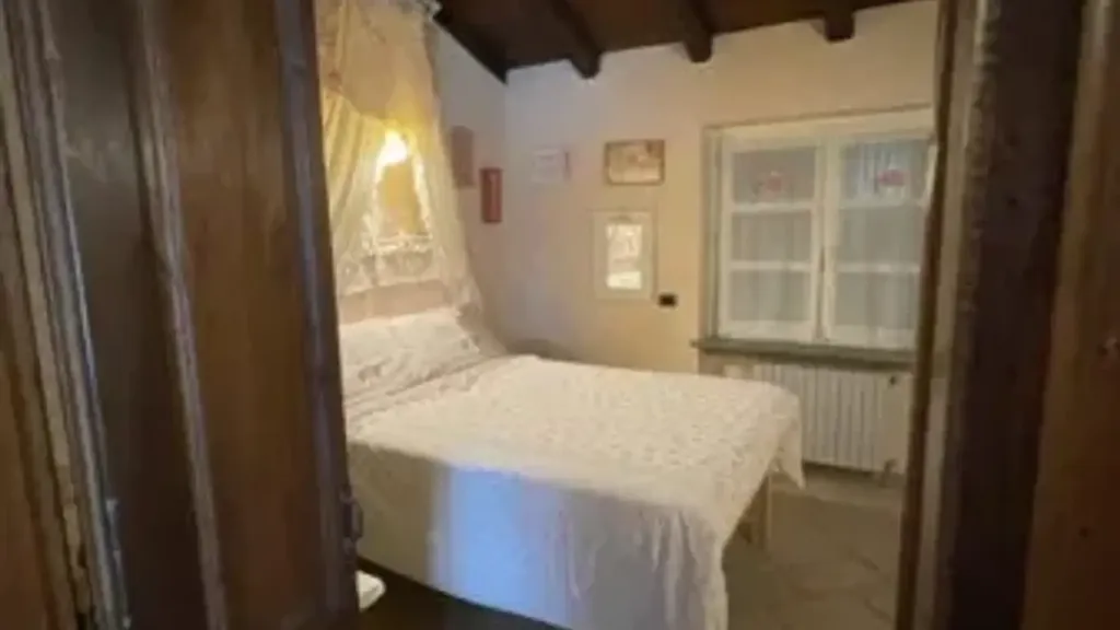 Chambres - Rustic Villa with Portico in Tortona
