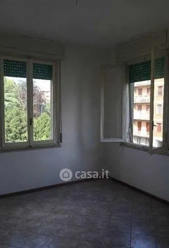 Pièces - Apartment with Balcony in Piacenza