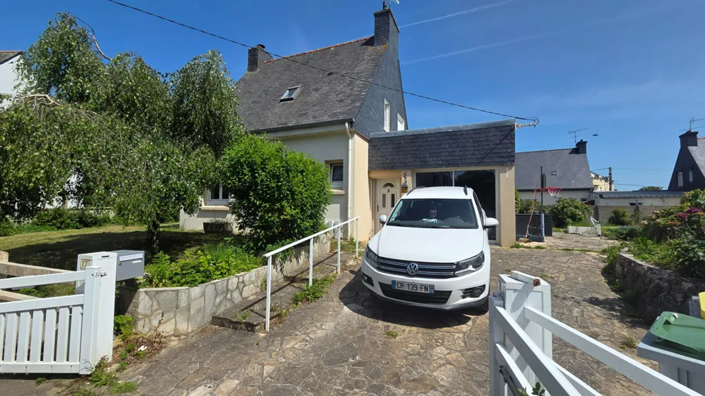 Exterior - 5-Piece House with Garden near Bégard Centre