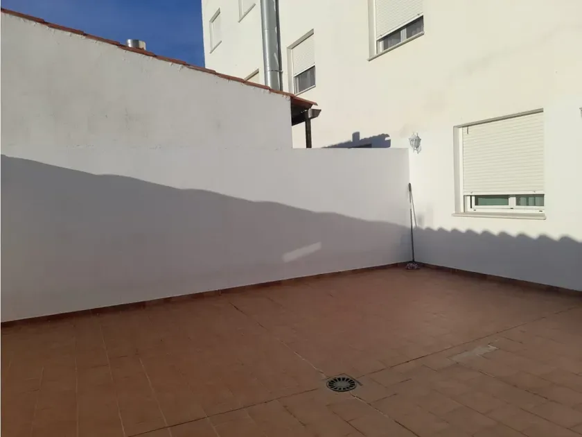 Aed - Ground Floor Flat with Patio in Villarrobledo