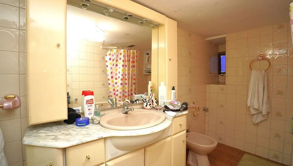 Bagni - Chalet with Terrace and Balcony in Guntín