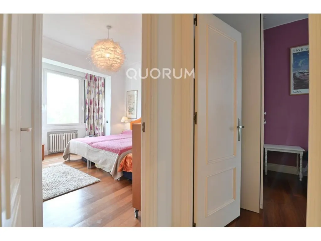 Chambres - Señorial Flat with Park Views in Abando, Bilbao