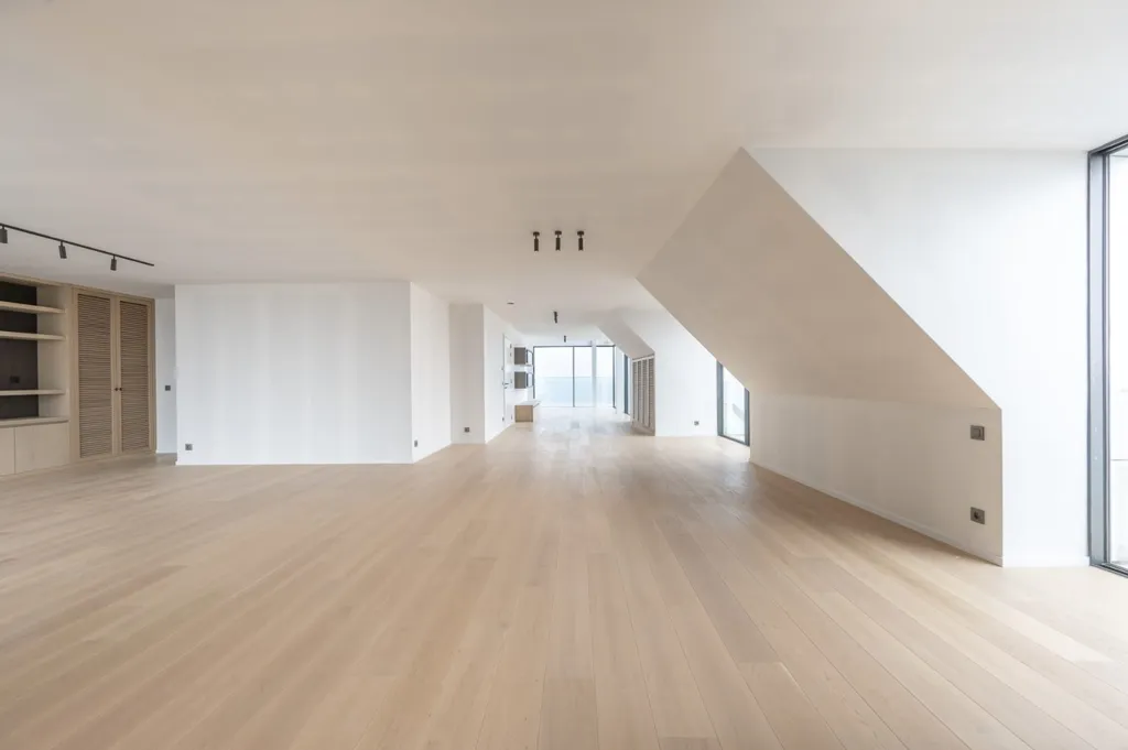 Elutuba - Corner Duplex with Sea Views in Luxurious Setting