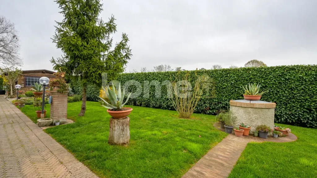 Aed - Luxury Villa with Garden in Modena