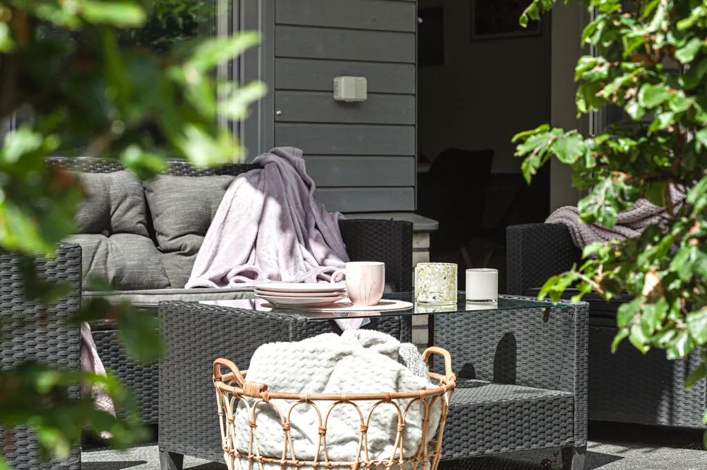 Terrass - Modern Flat with Garden in Sockerbruket