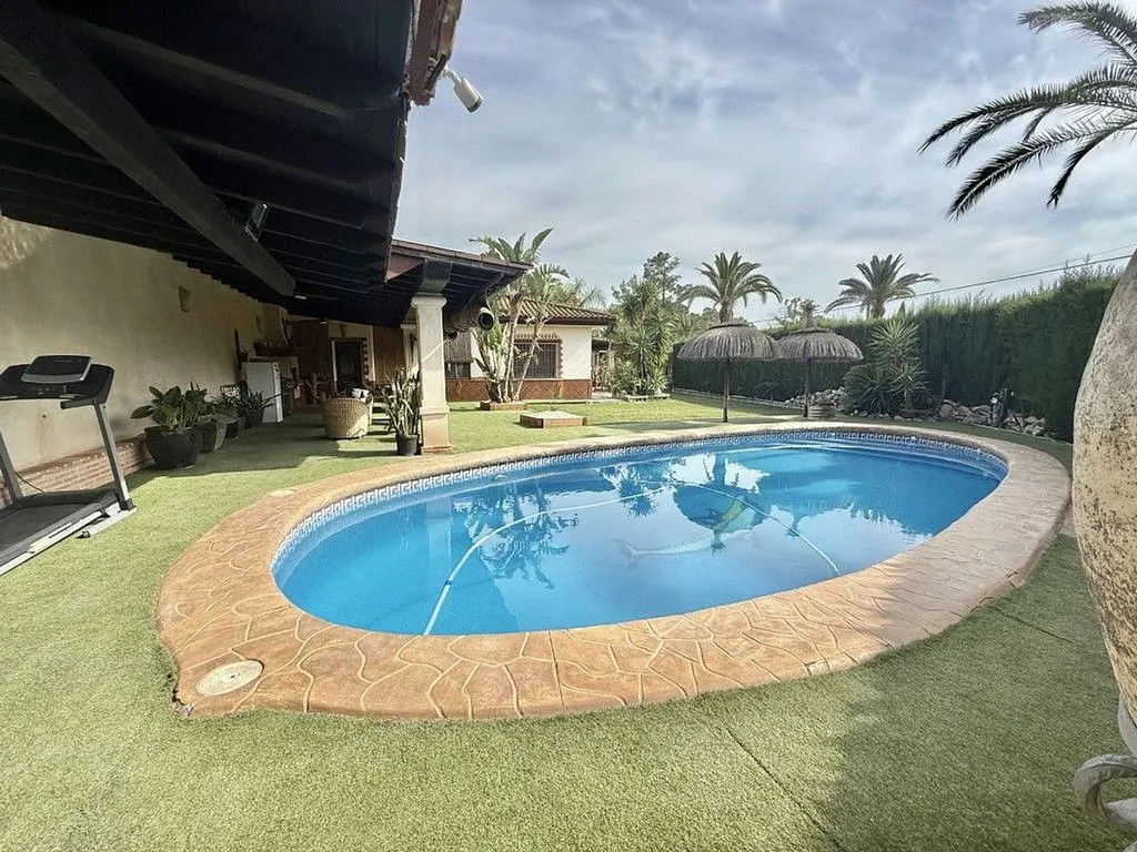 Piscine - Chalet with Pool in Pino Grande Urbanisation