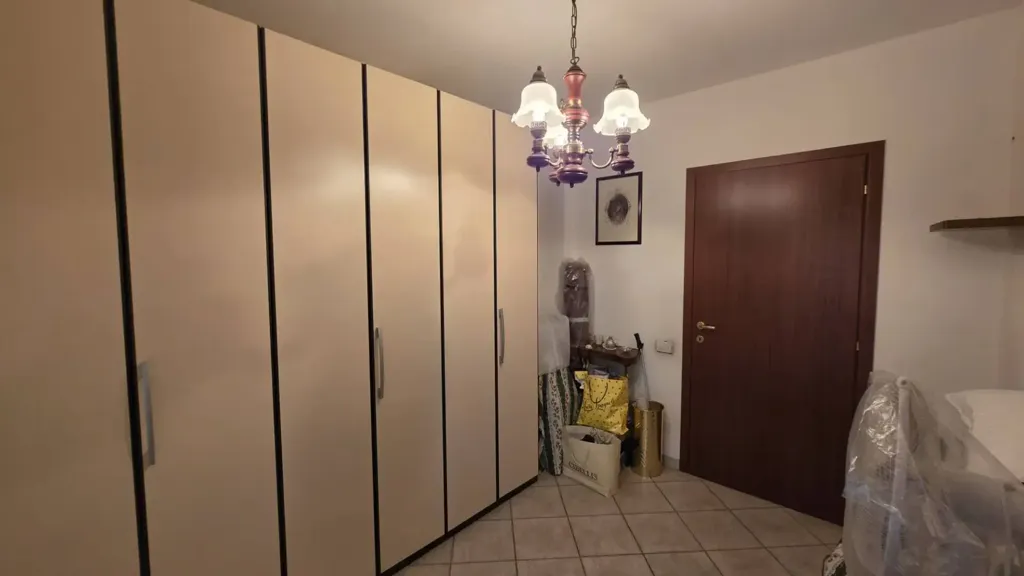 Rooms - Panoramic Apartment with Balcony in Asti