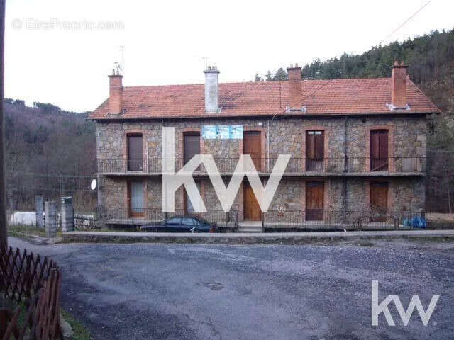 Maison 10 pièces à Pont-Salomon