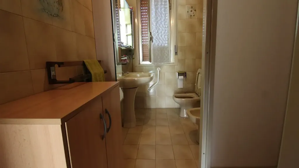 Salles de bain - Apartment with Balcony in Carlentini