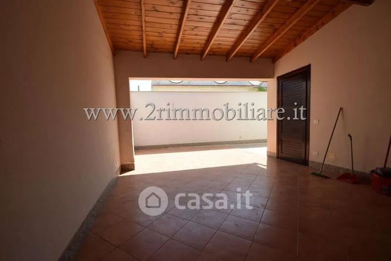 Garage - Villa with Garden in Mazara del Vallo