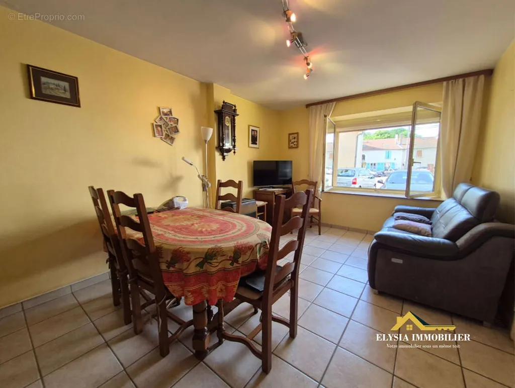 Salle à manger - Maison à Conforter avec Jardin à Pagny-sur-Moselle