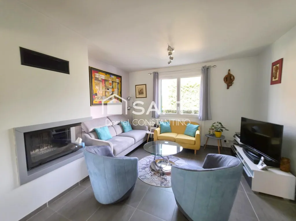 Soggiorno - Detached House with Garden in Ris-Orangis