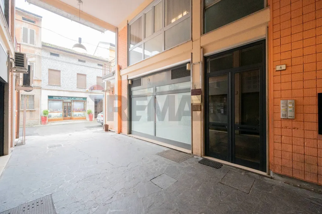Välivaade - Spacious Apartment with Panoramic View in Guastalla Centre
