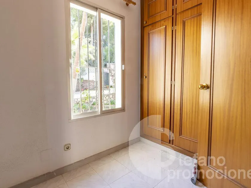Pièces - Villa with Sea Views in Málaga Este