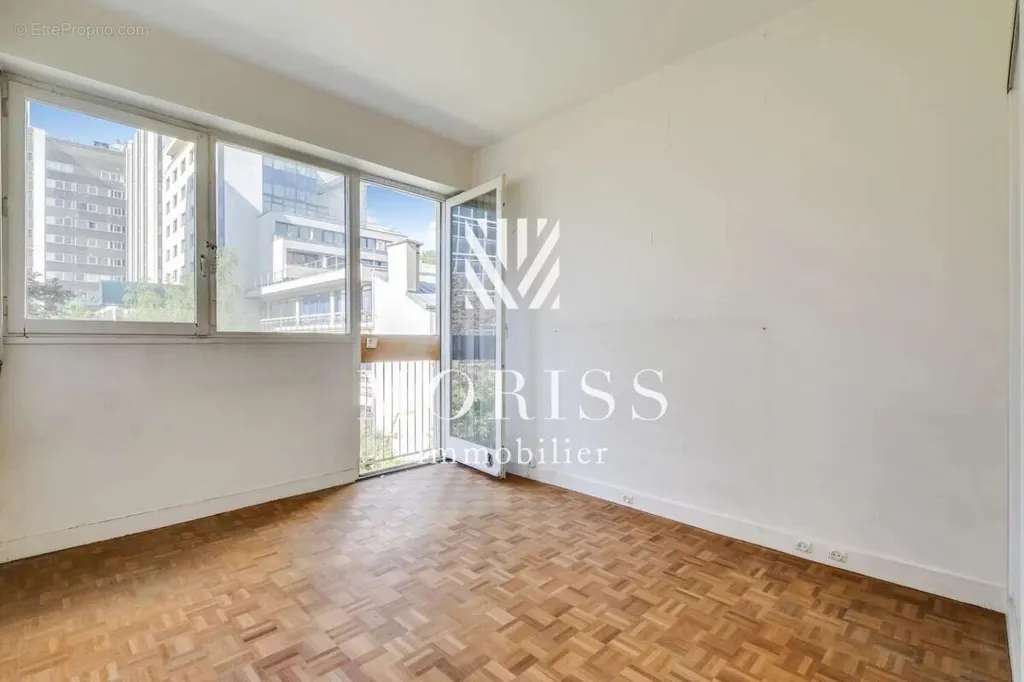 Appartement 4 pièces à Paris-17e