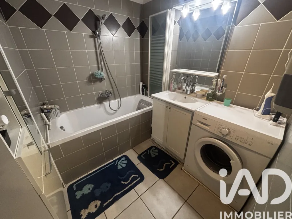 Vannitoad - Traversant Flat with Garden/Terrace in Quiet Area
