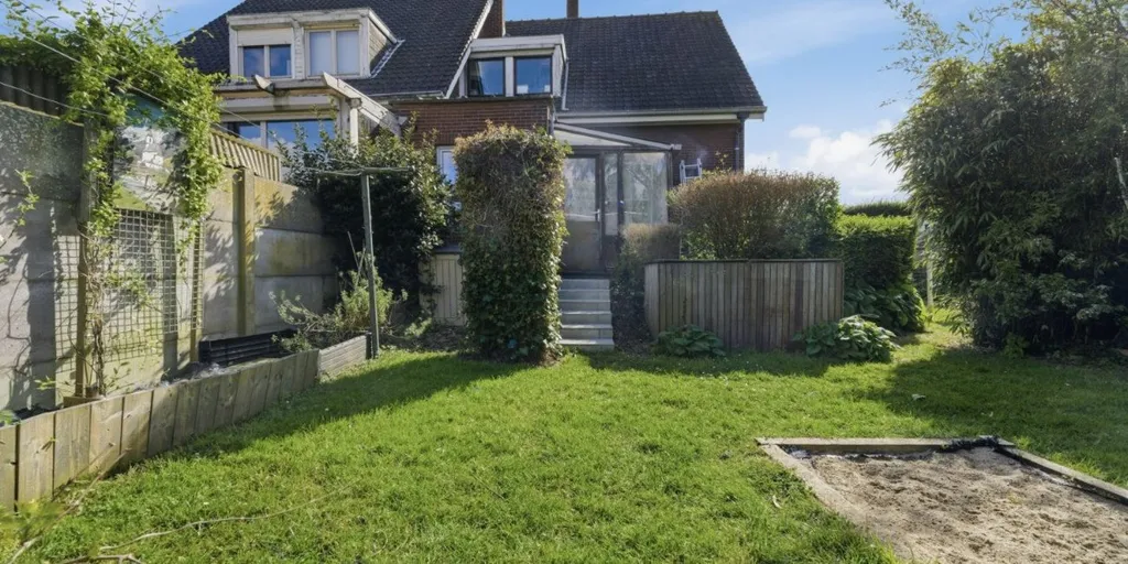 Jardin - Maison Semi-Détachée avec Jardin à Veurne