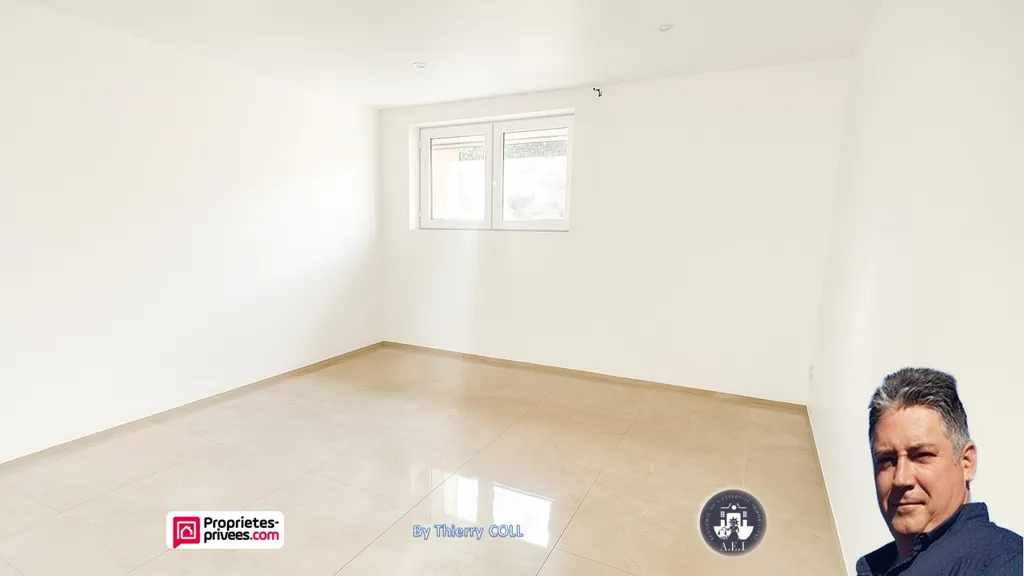 Toad - Spacious House with Pool in Vénissieux