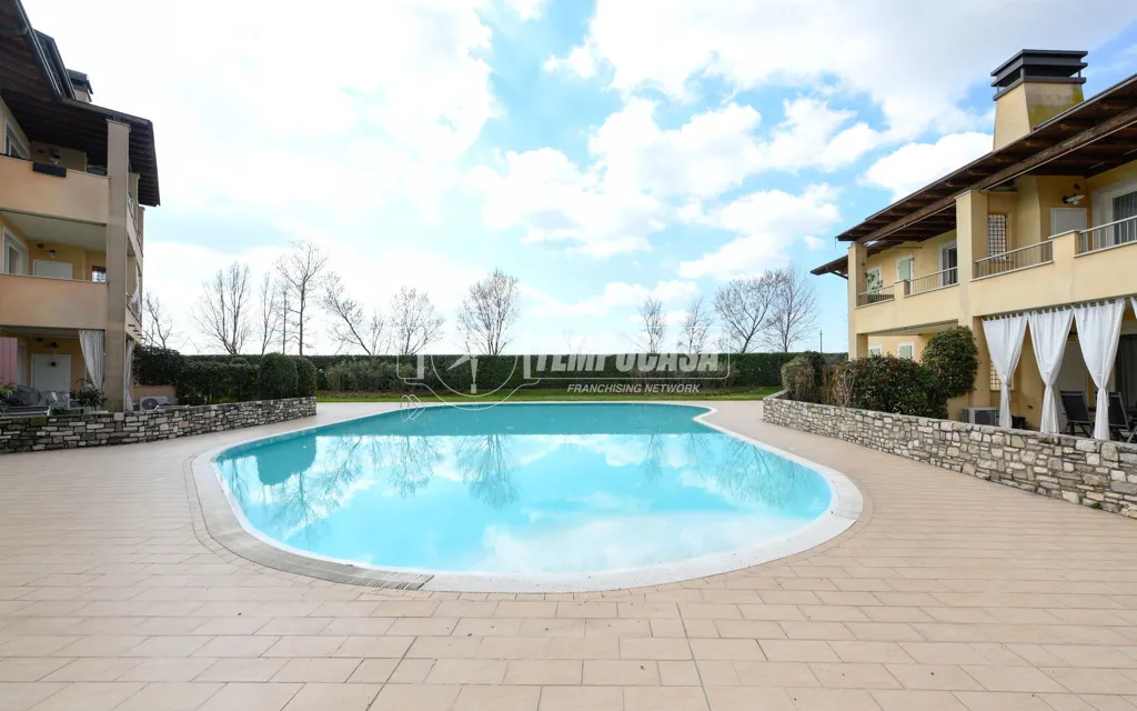Bassein - Modern Apartment with Pool in Lonato del Garda