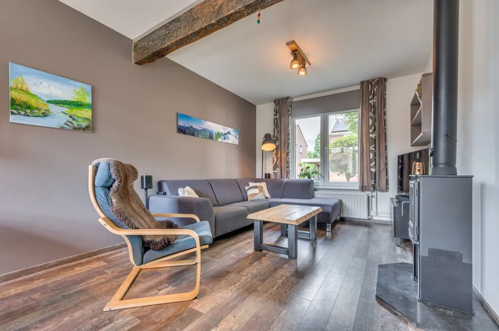 Séjour - Modernised Two-Storey House with Garden in Reuver