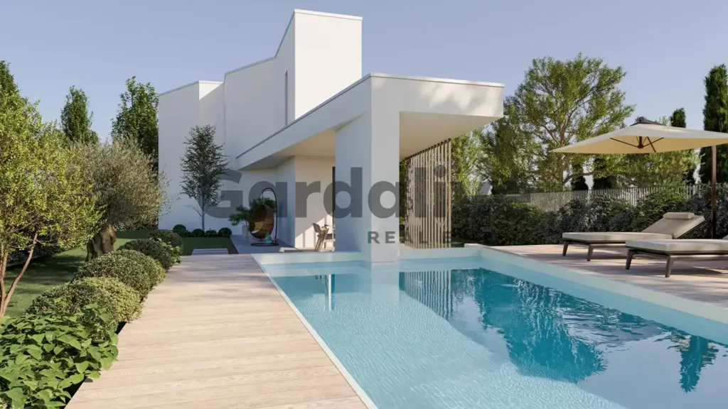 Bassein - Contemporary Villa with Pool in Sirmione