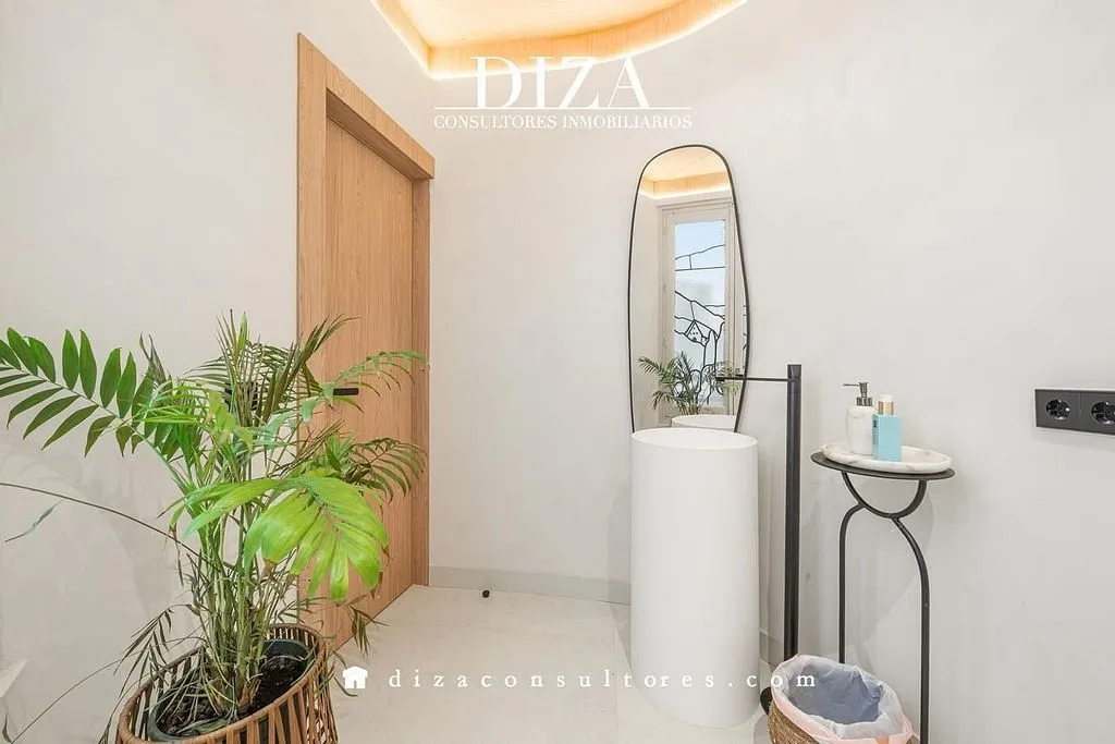 Salles de bain - Penthouse with Garden View in Salamanca
