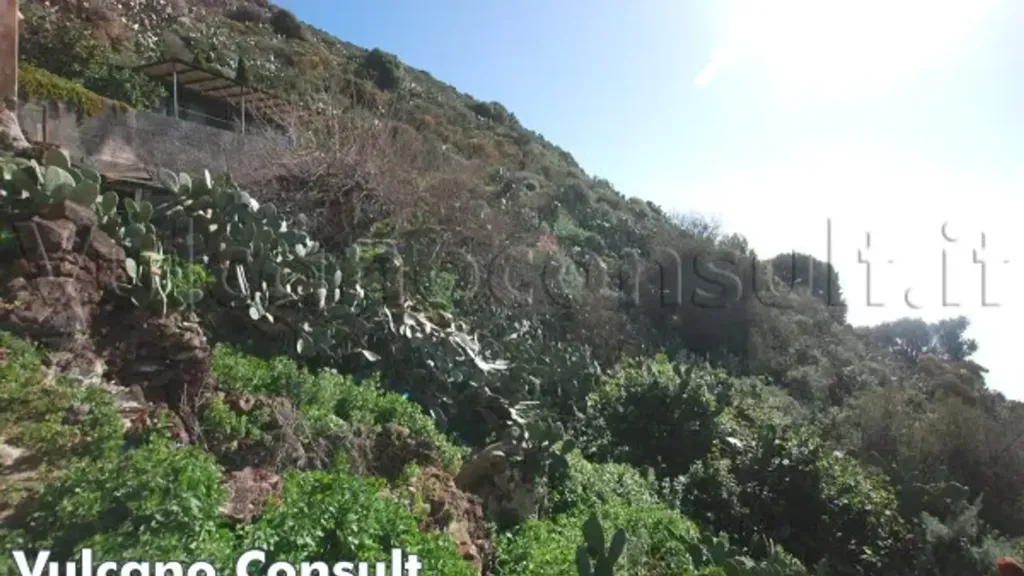 Jardin - Rustic Cottage with Panoramic View in Lipari