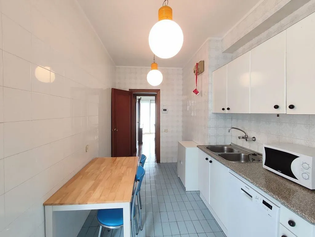 Cuisine - Student Flat with Terrace in San Juan, Pamplona
