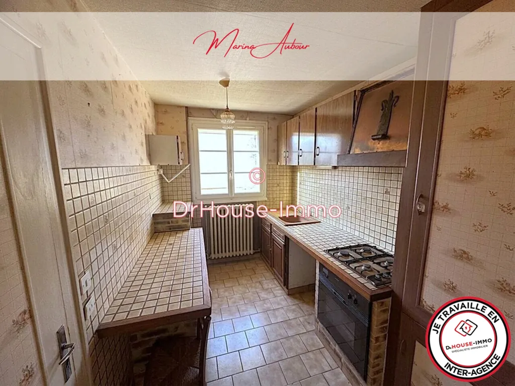 Cuisine - Maison avec Dépendances à Vouillé
