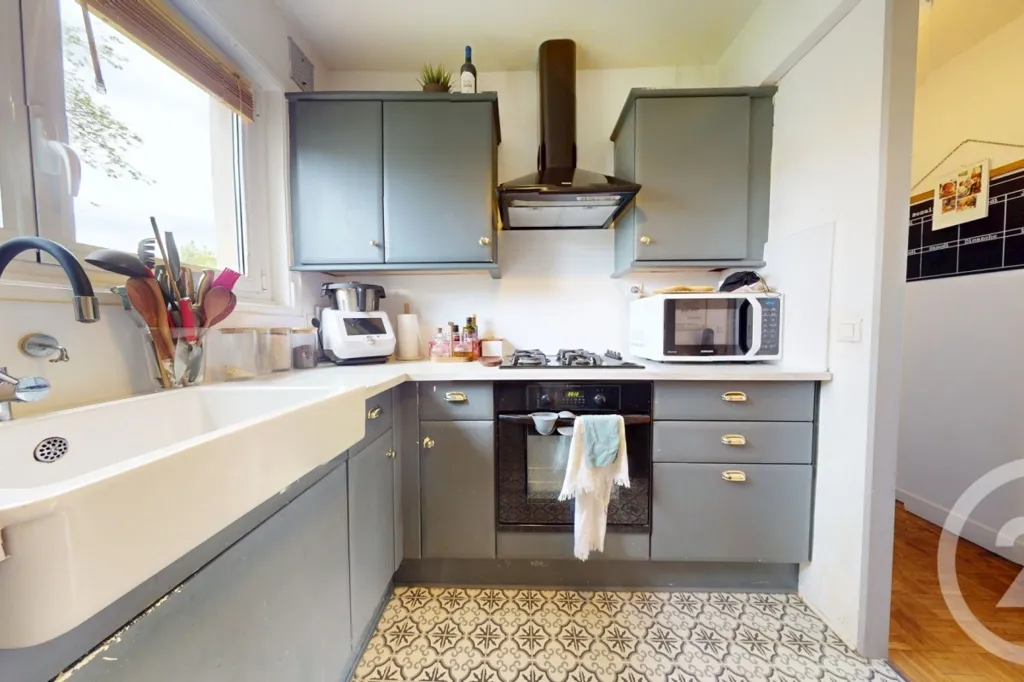 Cucina - 3-Bed Apartment with Balcony in Anglet Centre