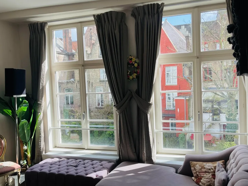 Elutuba - Renovated Corner House with Unique View in Bruges