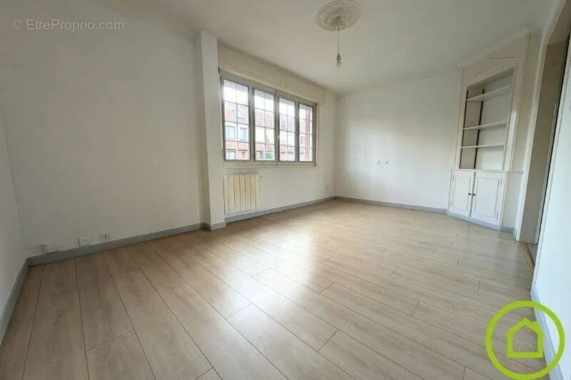 Rooms - Bright House with Garden in Ascq Area