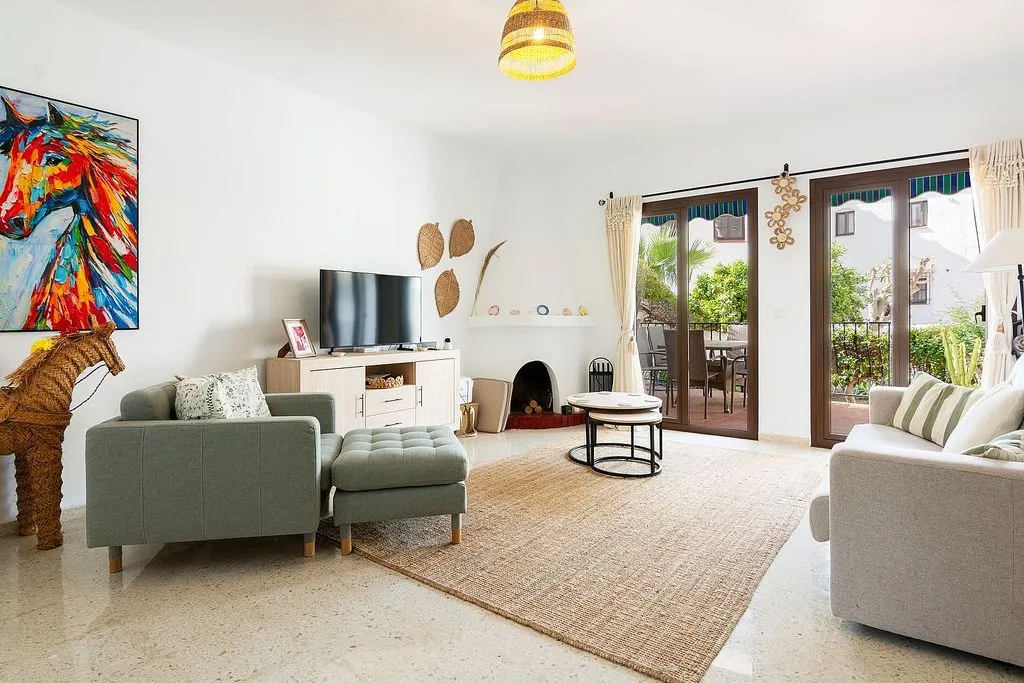 Séjour - Semi-detached House with Pool in Capistrano