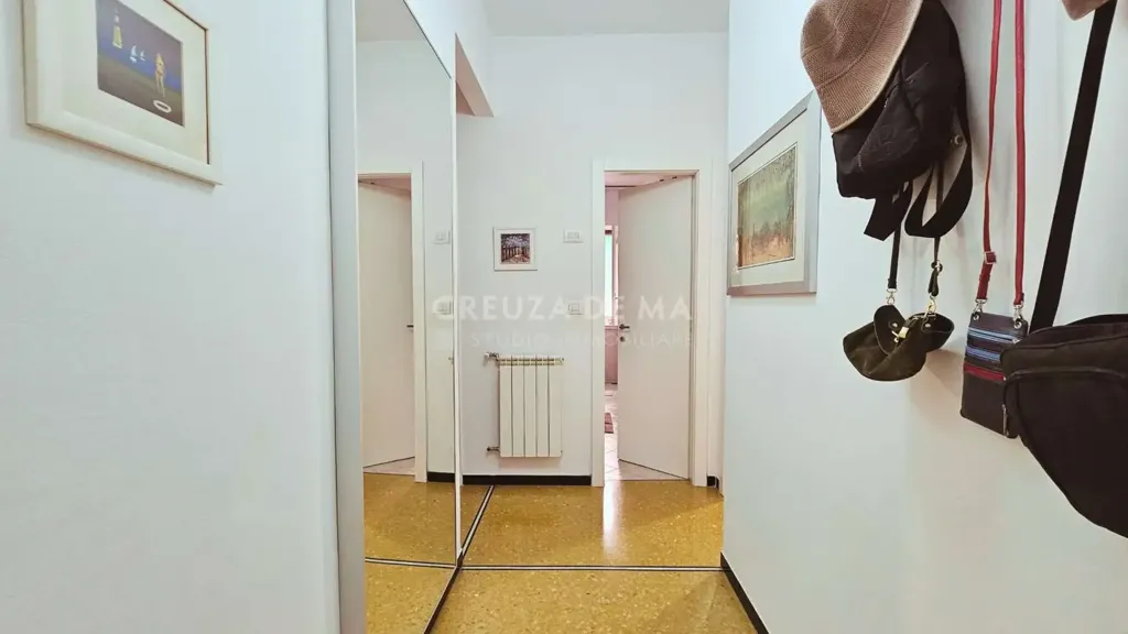 hallway_entrance
