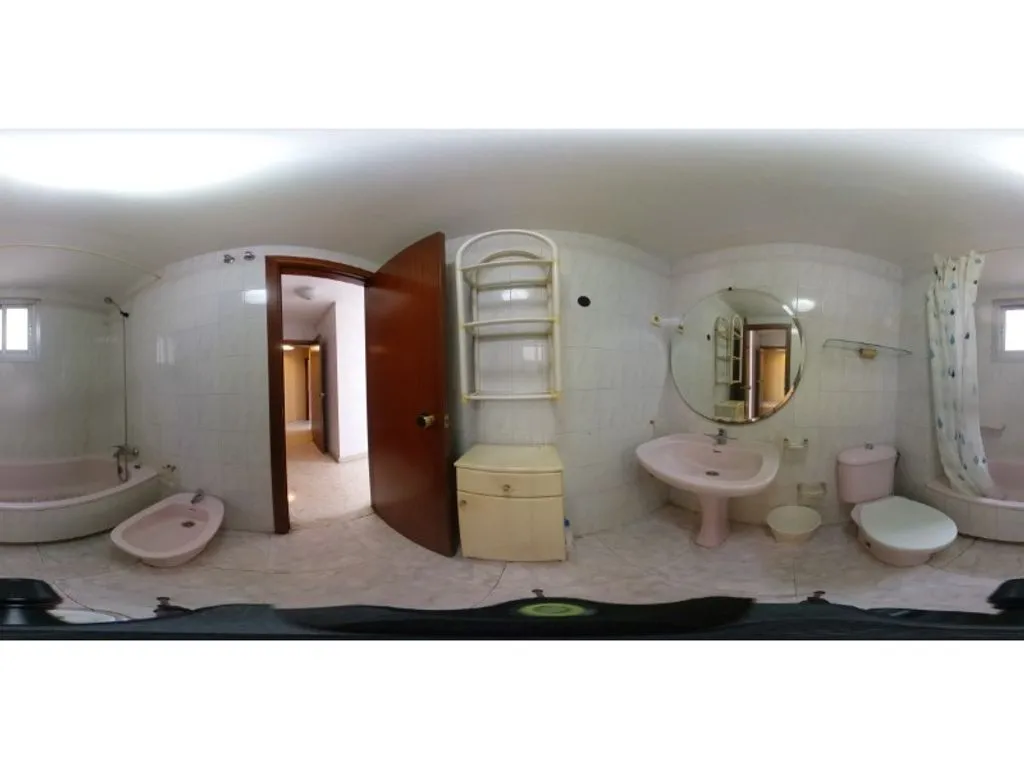 Vannitoad - Luxury Flat with Glazed Terrace in Carranque, Málaga