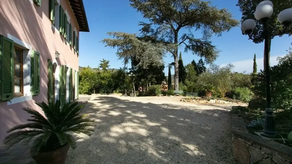 Välivaade - Historic Villa with Pool in Porto Azzurro