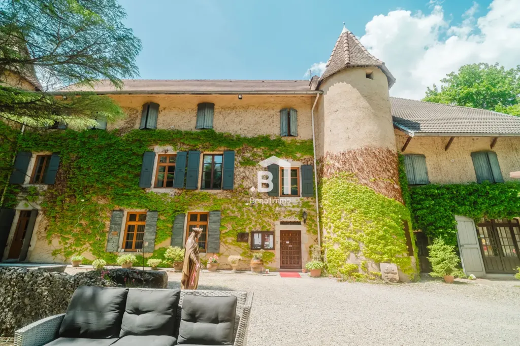 Esterno - Historic Château with Panoramic Views in Trièves