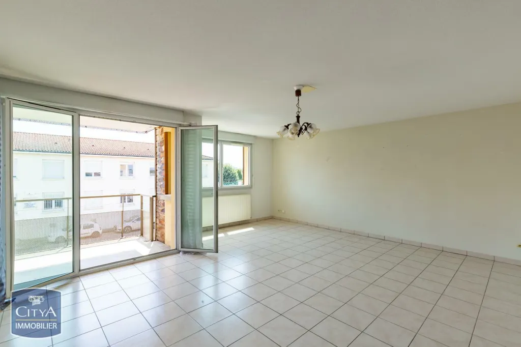 Toad - Spacious Flat with Balcony in Castres