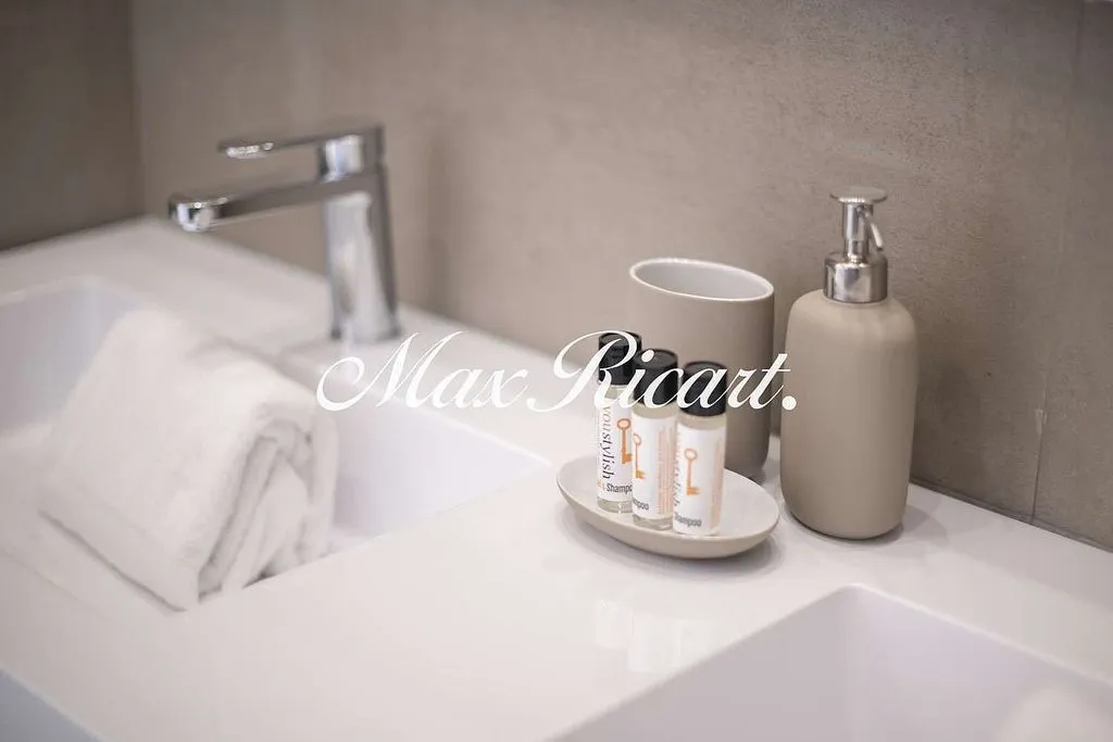 Bagni - Furnished Apartment with Balcony in La Dreta de l'Eixample