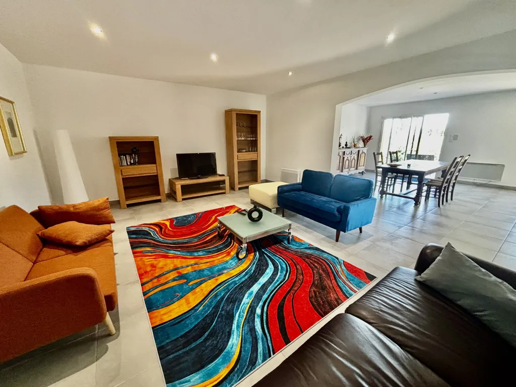 Séjour - Villa Luxueuse avec Piscine à Malaucène