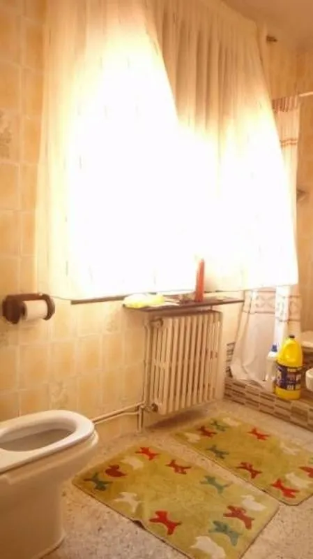 Salles de bain - Luxury House with Terrace in Cornellà de Llobregat