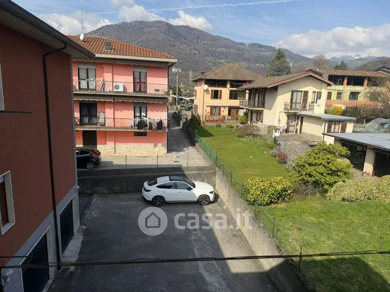 Esterno - Appartamento con terrazzo e box a Casnigo
