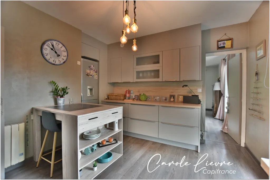 Cuisine - Maison avec Piscine et Terrain de 2000 m²